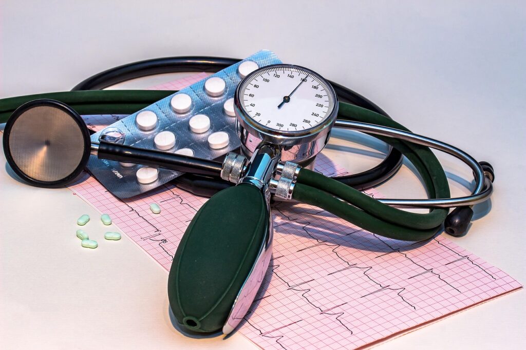blood pressure monitor, high blood pressure, stethoscope, ecg, electrocardiogram, frequency, curve, heartbeat, health, heart, health check, cardiology, blood pressure, blood circulation, examination, circuit, rhythm, medical examination, medicine, tablets